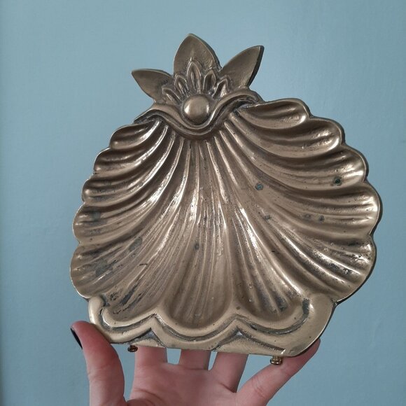 Solid Brass Shell Final, Tray, Wall Shelf Decor Victorian Art Nouveau Heavy - Picture 4 of 11